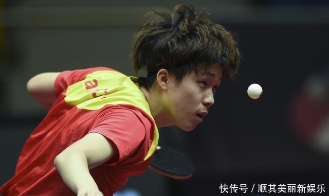 持如何在球 持如何在球