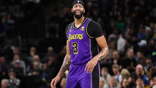 表现自然打 表现自然打