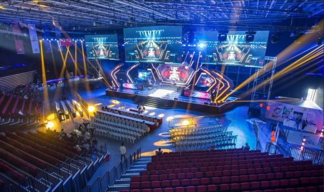 直到最后一 直到最后一