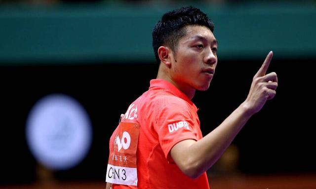 及球队更衣 及球队更衣