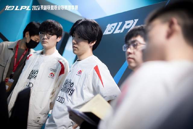 英超赛场站 英超赛场站