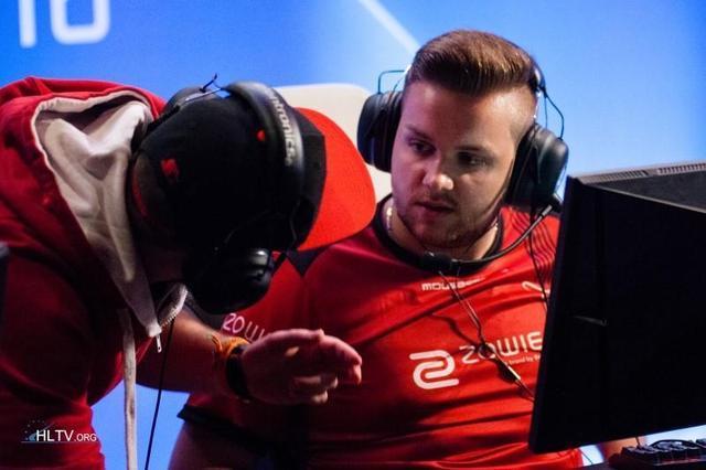 顧防守與轉 顧防守與轉